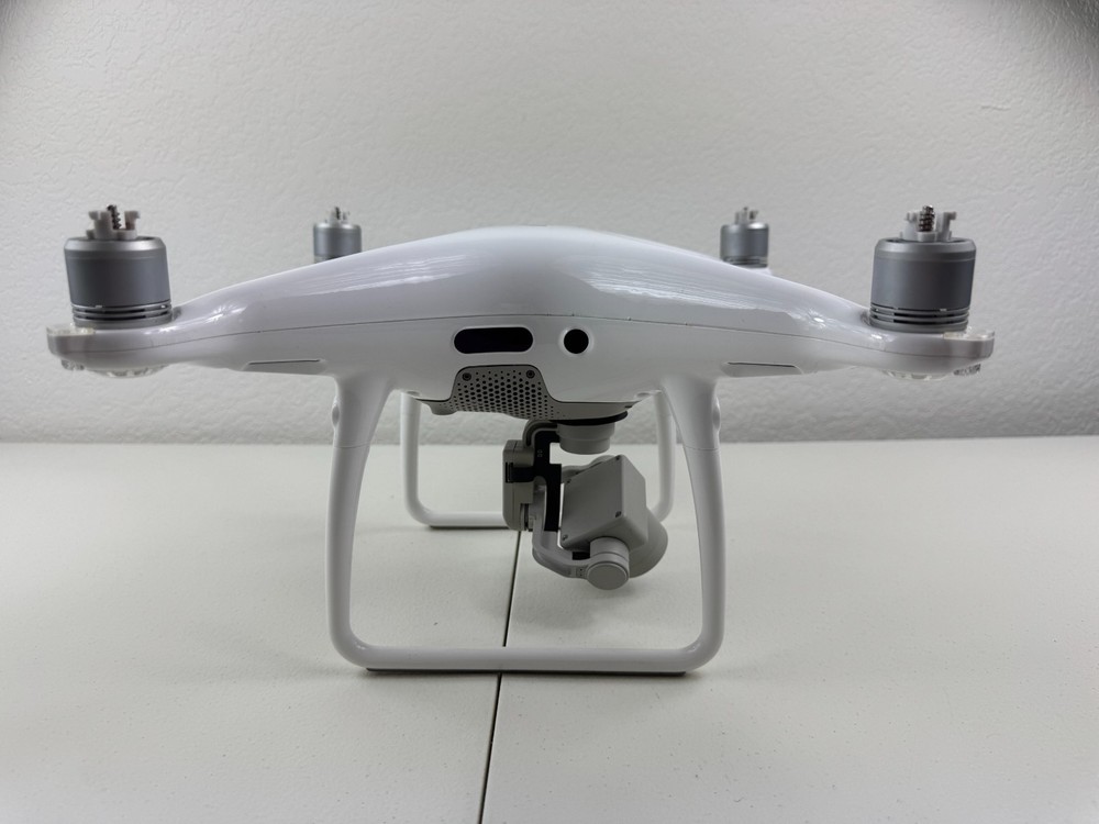 DJI Phantom 4 Pro 4K Camera Drone - White WM331A Bundle DRONE + CAMERA ONLY