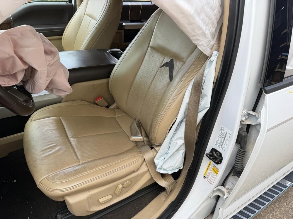 F150 2019 High Mounted Stop Light 104964530