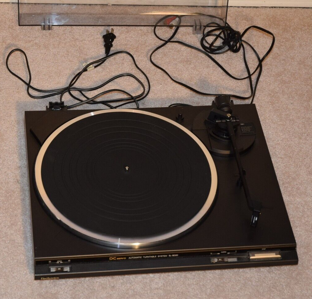 Technics SL-BD20 Turntable DC Servo Automatic System Record Player With Cover
