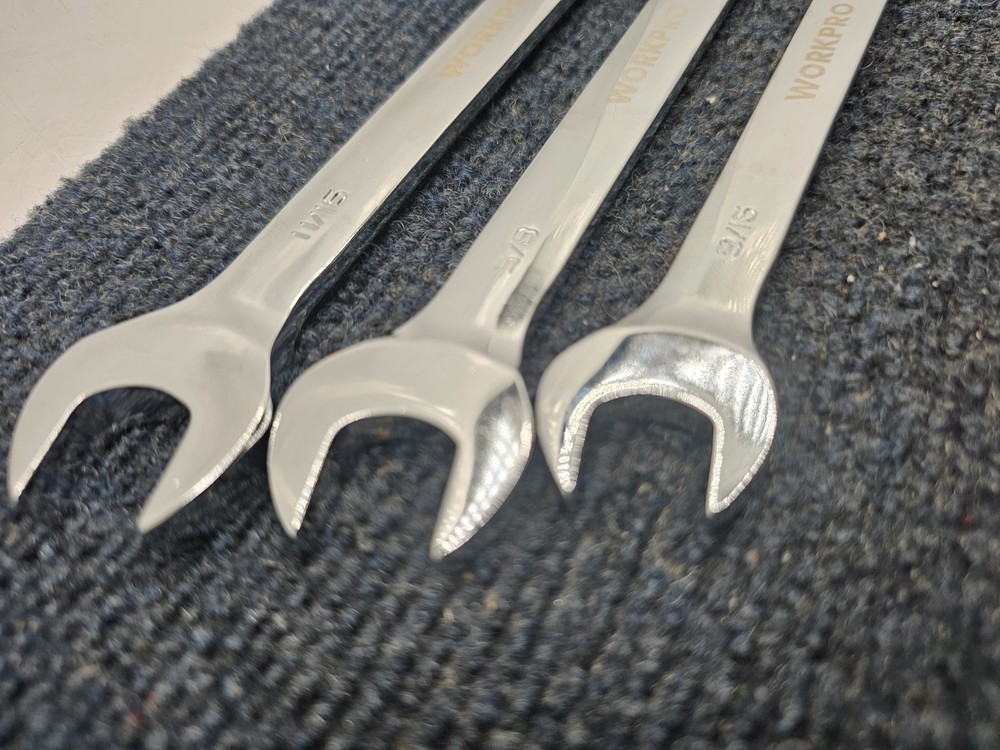 WORKPRO Ratcheting Combination Wrench 11/16, 5/8, 9/16 - Chrome Vanadium