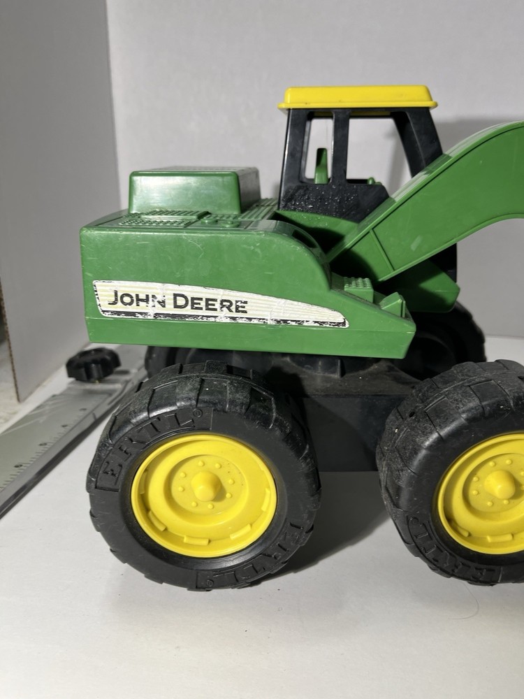 ERTL John Deere Front End Loader Plastic 13x10.5” Green Yellow