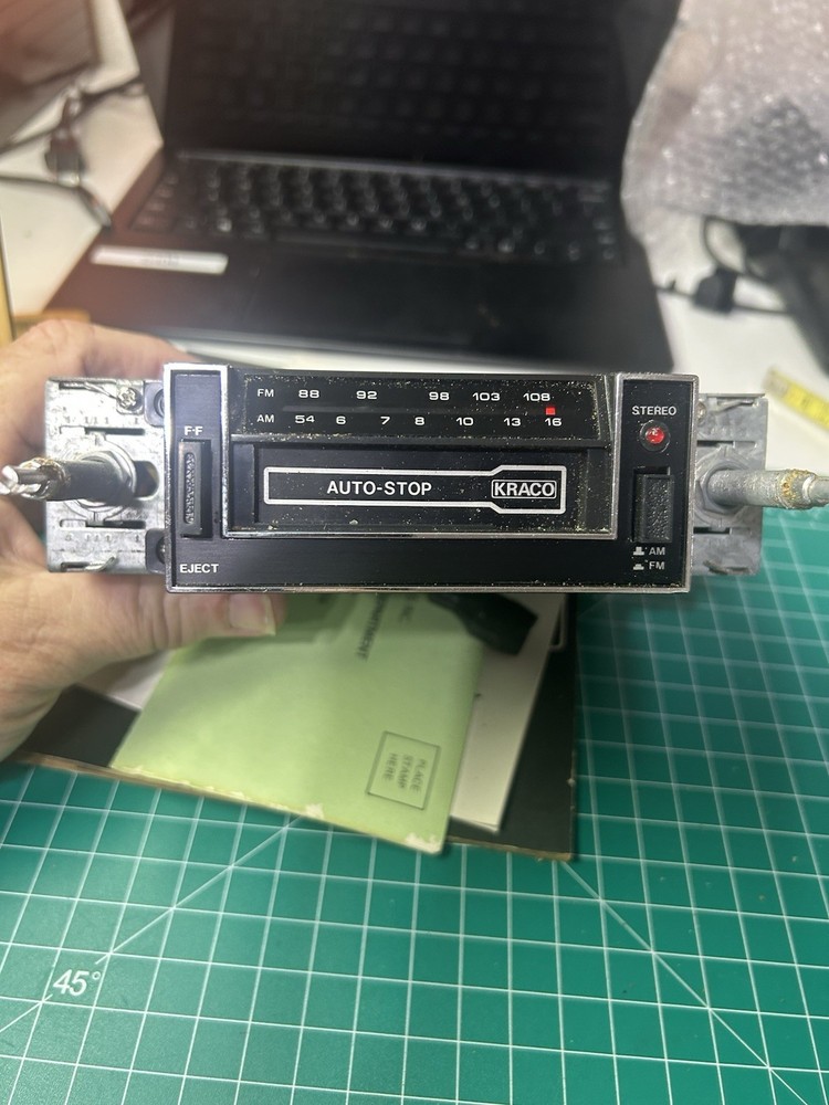 Kraco DASHMASTER Model KID-581P