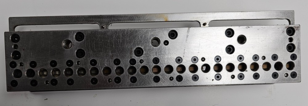 GBC/Sickinger USP-13 Punch Die - Comb bind Die