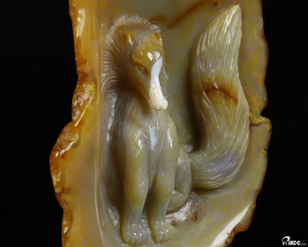 6.7" Agate Carved Crystal Fox Sculpture, Realistic