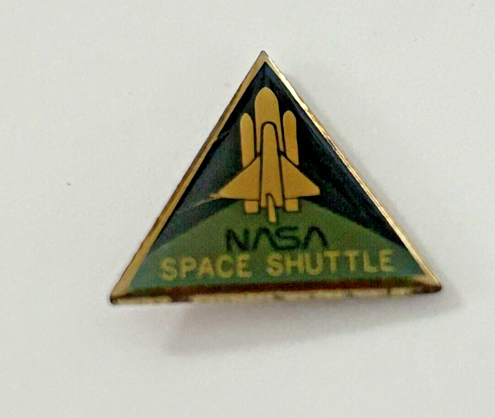 Vintage NASA Space Shuttle Space Employee Souvenir Pin