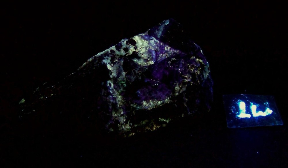 Fluorescent Yellow Fluorescing Calcite SW UV Specimen