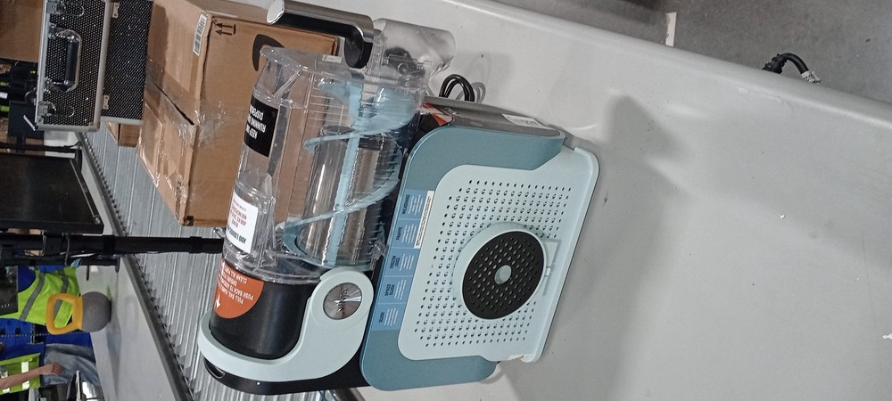 NINJA PROFESSIONAL MAKER WITH RAPIDCHILL TECHNOLOGY, 64 OZ - - Scratch & Dent