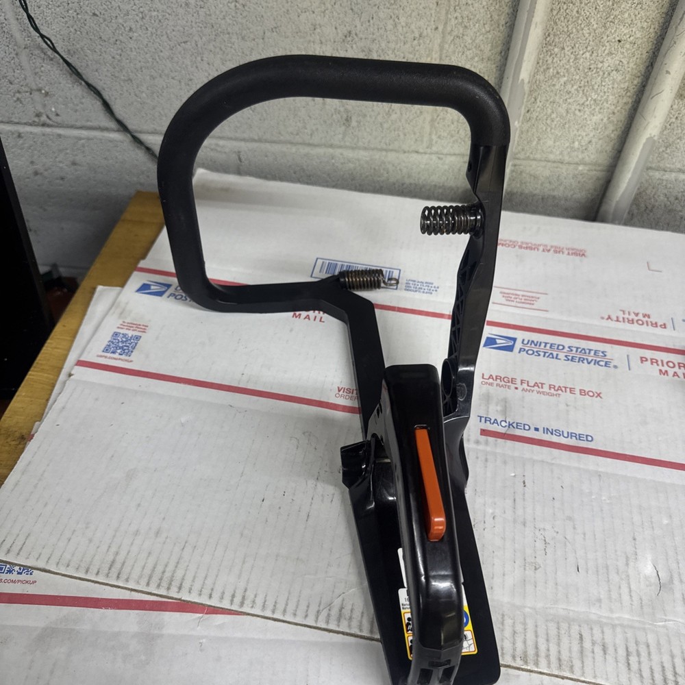 ECHO CS-3410 34.4cc Chainsaw Handle, Throttle