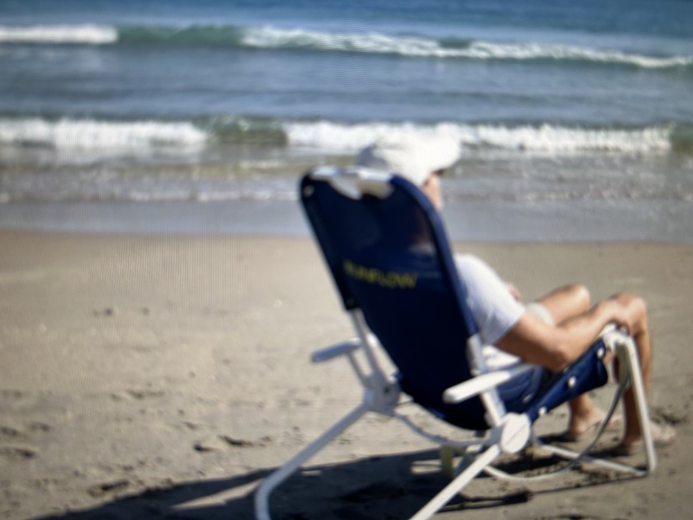 NWT - SUNFLOW - The High Tide Beach Chair - Adjustable, Portable, Rust-Resistant