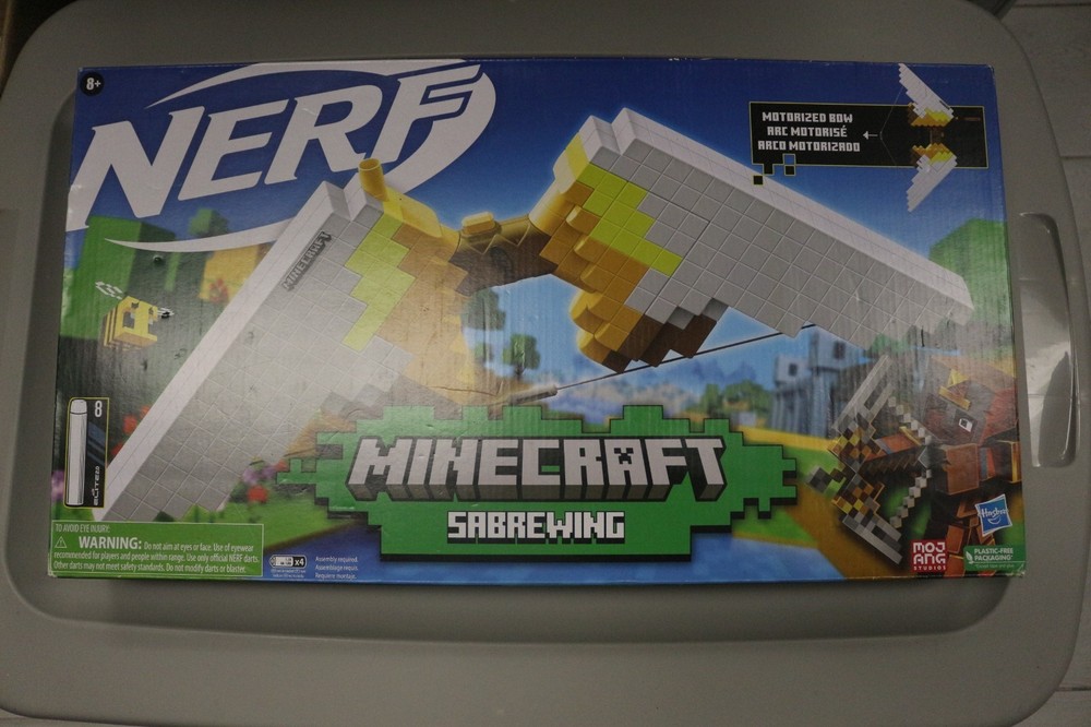 Nerf Minecraft Sabrewing