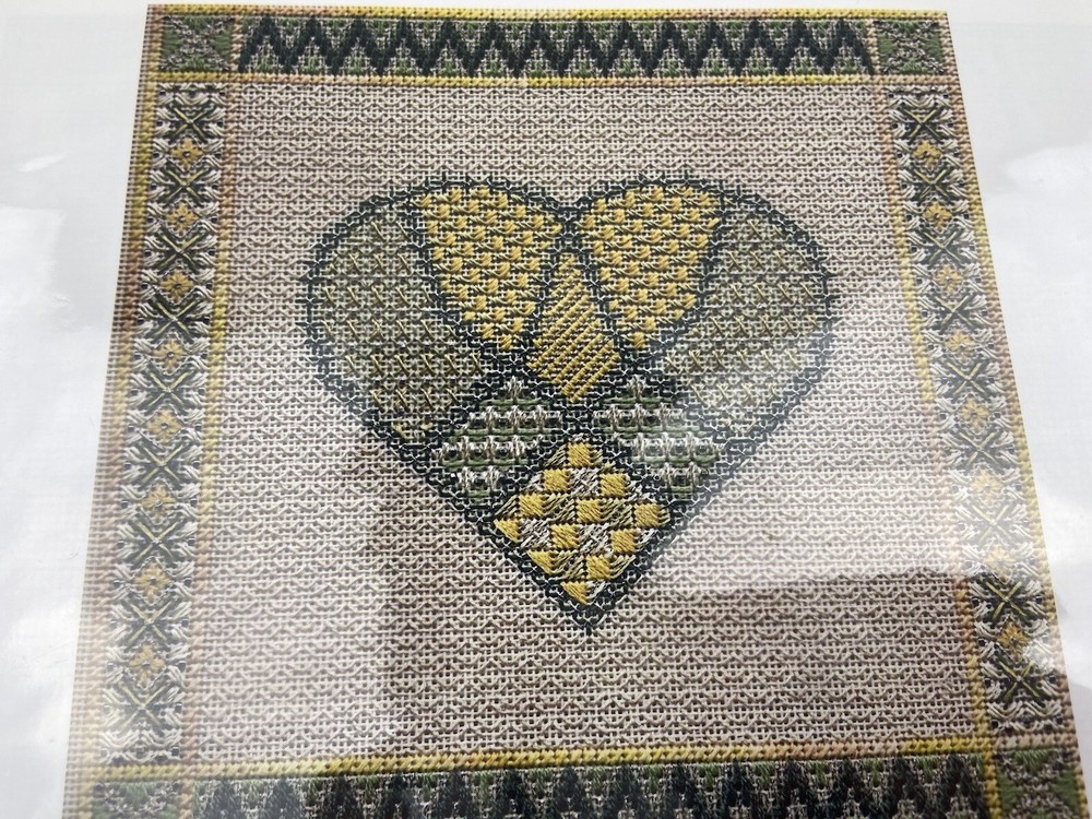 Harbour Light Designs Hearts And Flowers I Cross Stitch Needlepoint Pattern