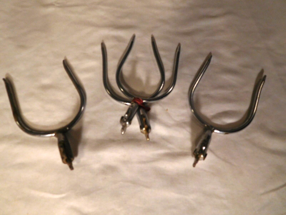 2 pairs or 4 Clip-On Spurs