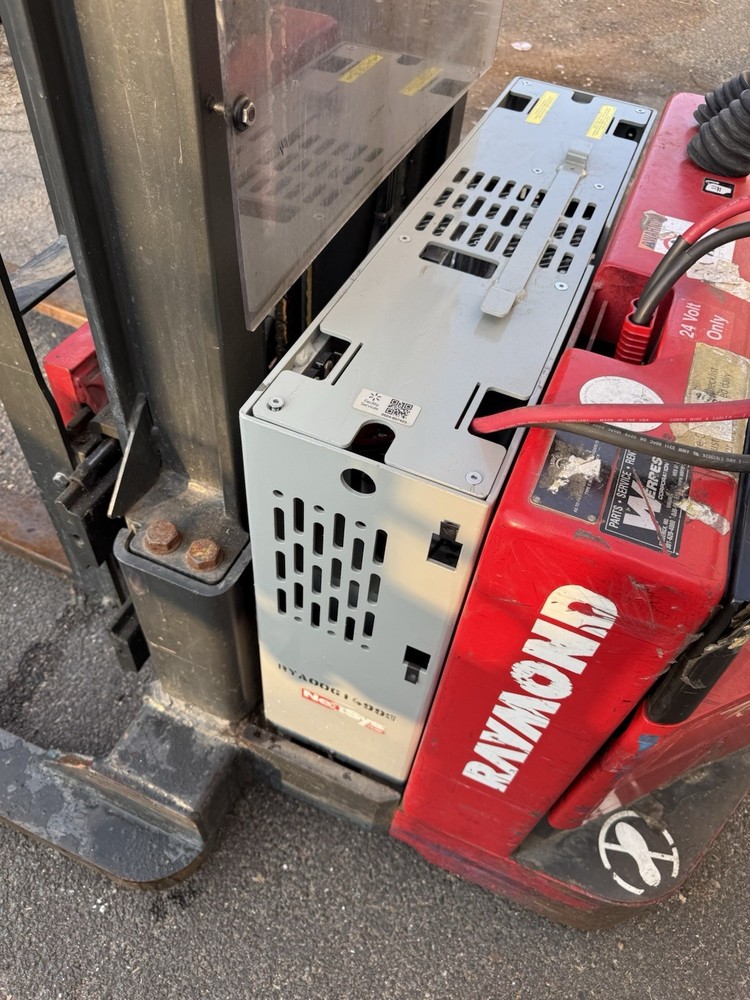 raymond electric pallet jack
