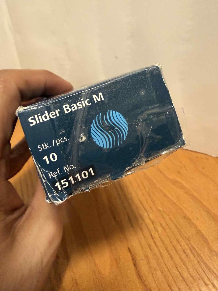 Schneider 151101 Slider Basic M Balck(10/BX)