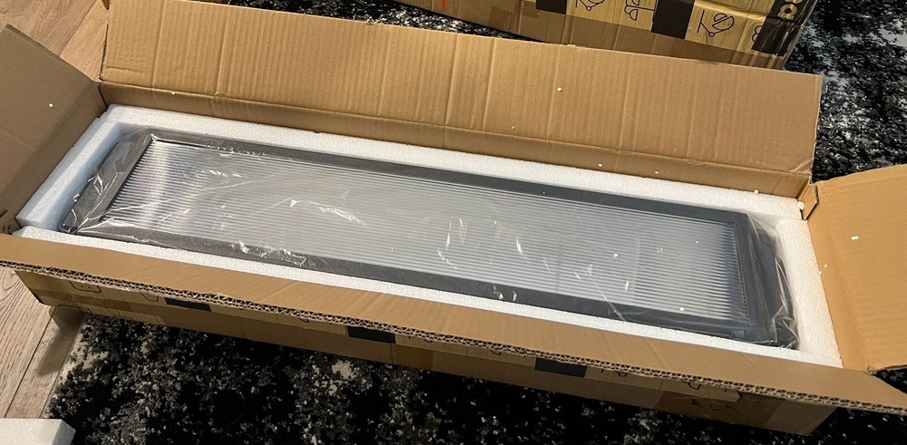 Dazuma rectangular Strip LED Black Modern Outdoor Wall Light