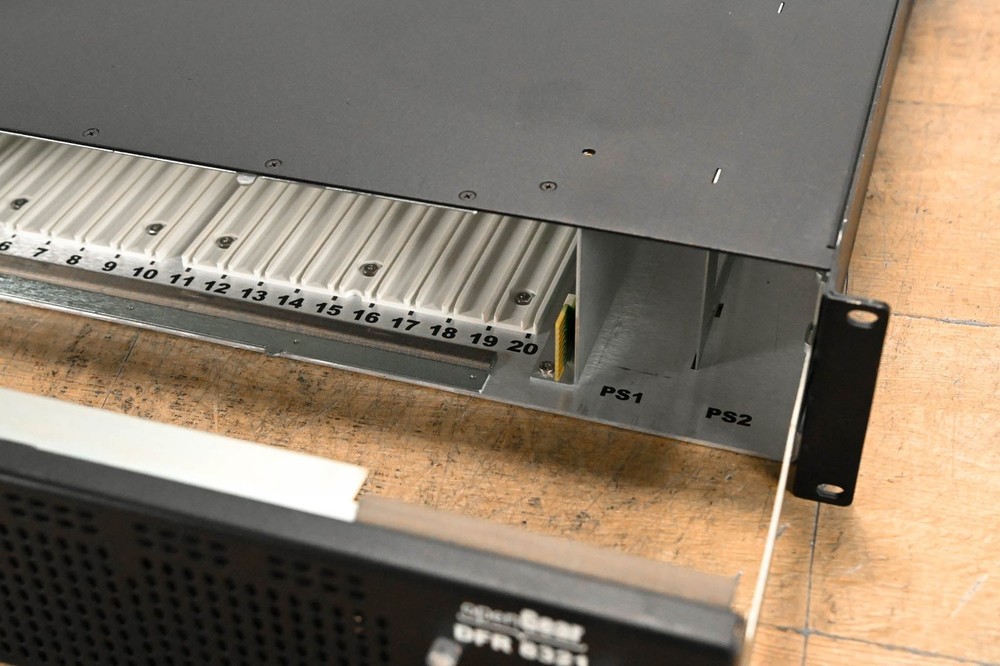 Blackmagic Design DFR-8321 OpenGear Module Frame CG01ULM