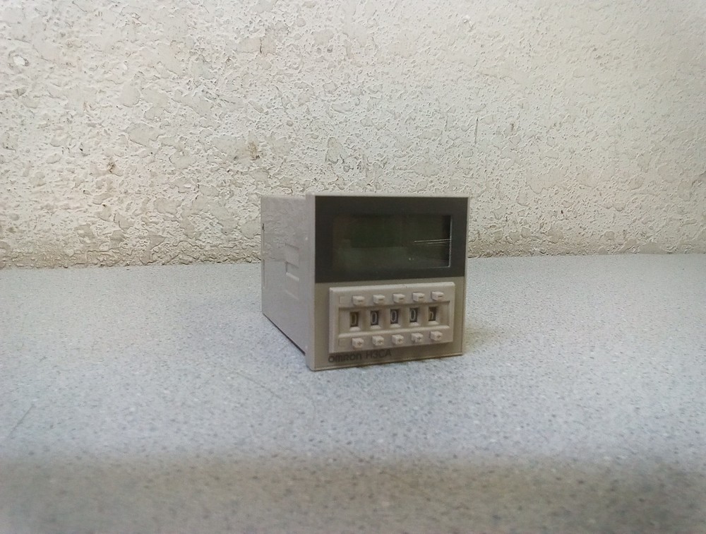 Omron Timer H3CA-A