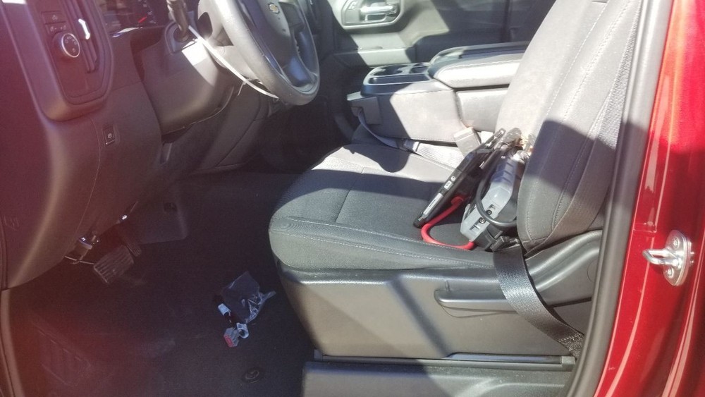 22 CHEVY SILVERADO 1500 UPPER AIR SHUTTER 2.7L