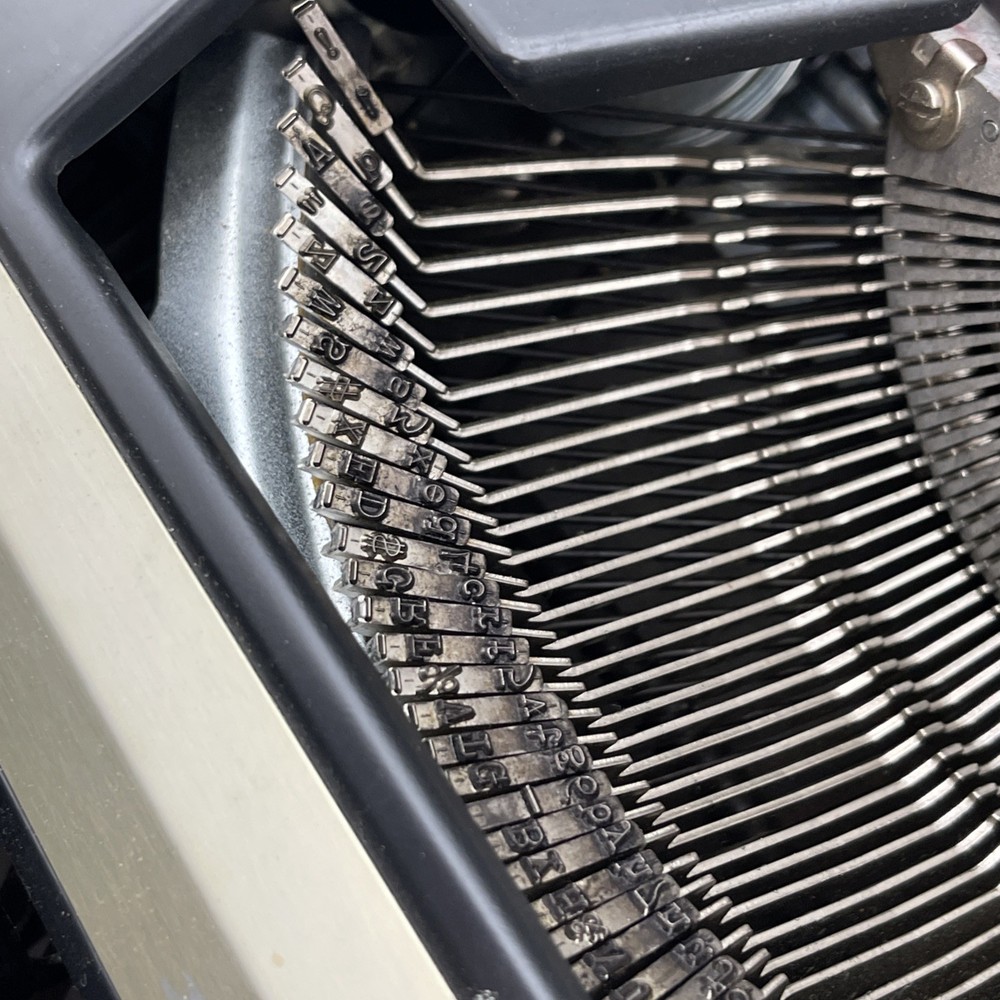 Remington Performer Sperry Rand Typewriter Keys Move Smooth