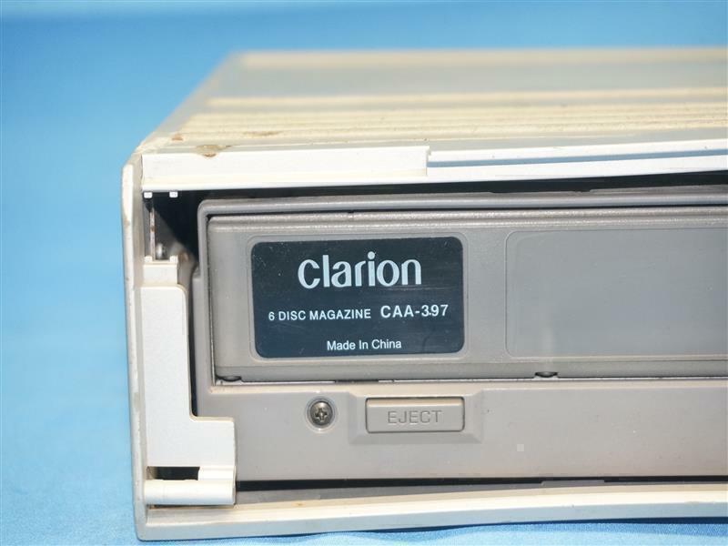 Clarion DCZ625 CAA-397 6-Disc CD Changer w/ Missing Cover