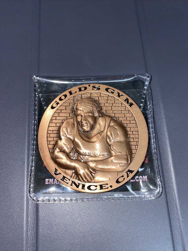 challenge coin  Arnold Schwarzenegger