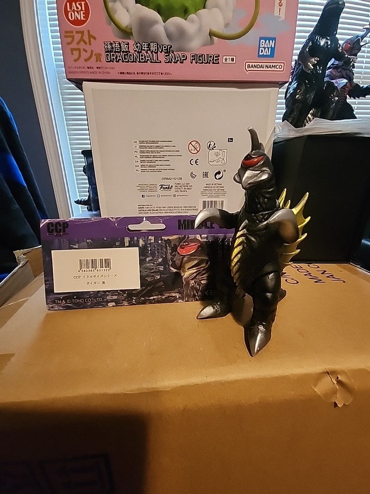 CCP Middle Size Series Gigan Black