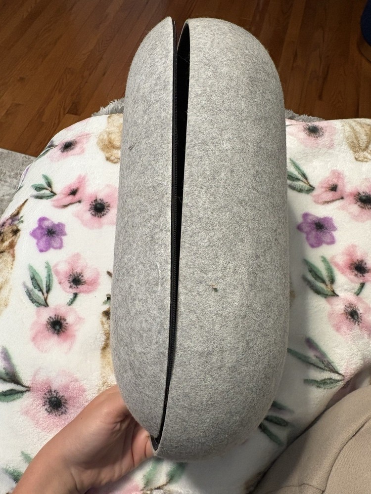 Oculus Quest 2 Carrying Case Light Grey