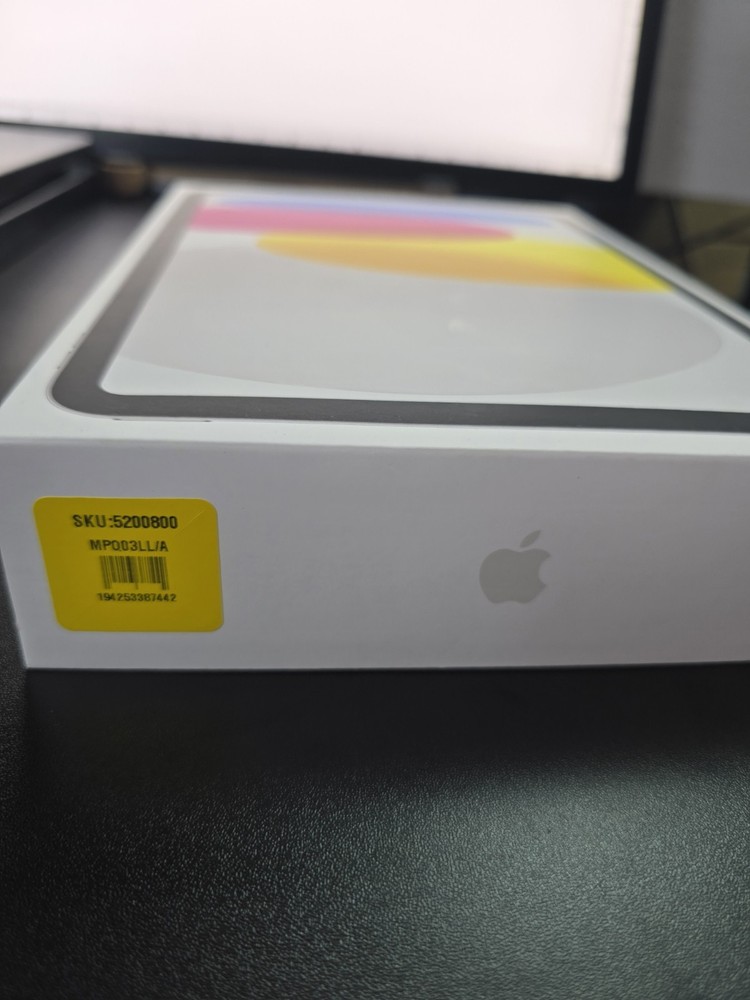 iPad box 10th Generation Silver 64GB EMPTY BOX ONLY