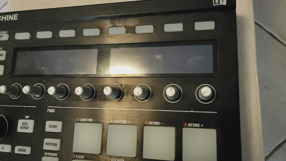 Native Instruments MASCHINE MK2 Black w/USB Cable – Power Tested Only.