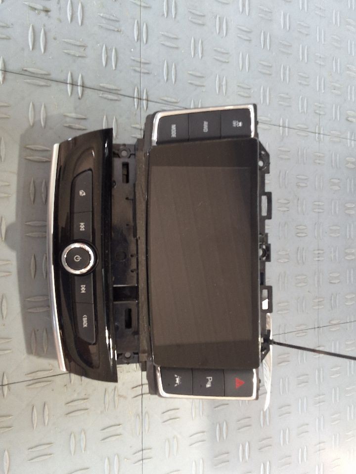 2020-2024 Buick Enclave Display and Control Panel