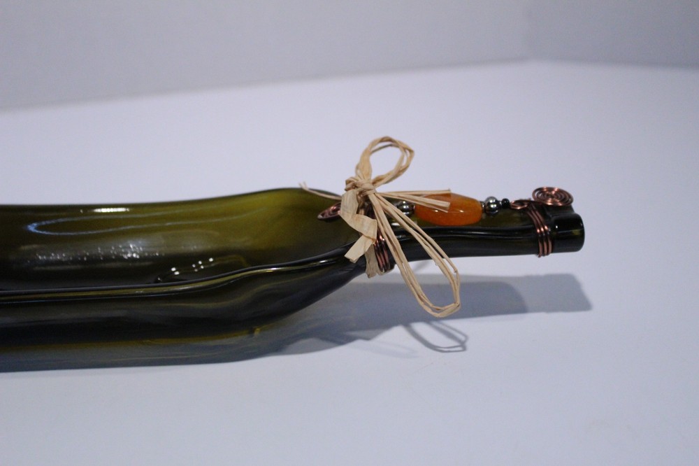 Wine Bottle Snack-n-Serve