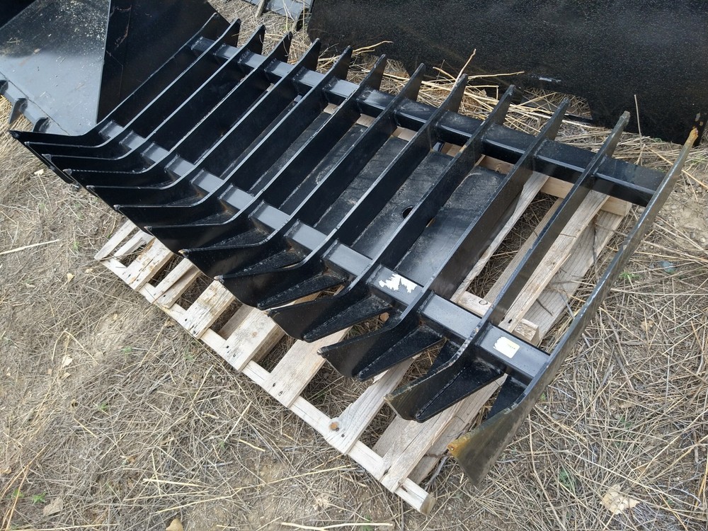 Skid Steer Compact Tractor 70 Inch Root Rake