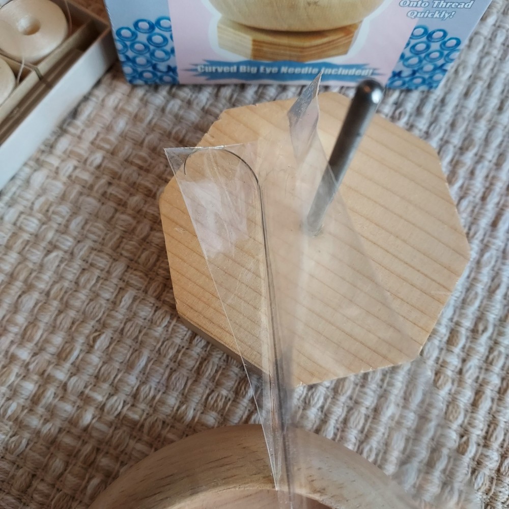 Spin-n-String Junior Mini Wooden Bead Spinner Used In BOX String, Curved Needle