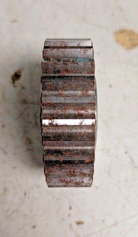 1-17213-026, 26 Tooth Gear surface rust