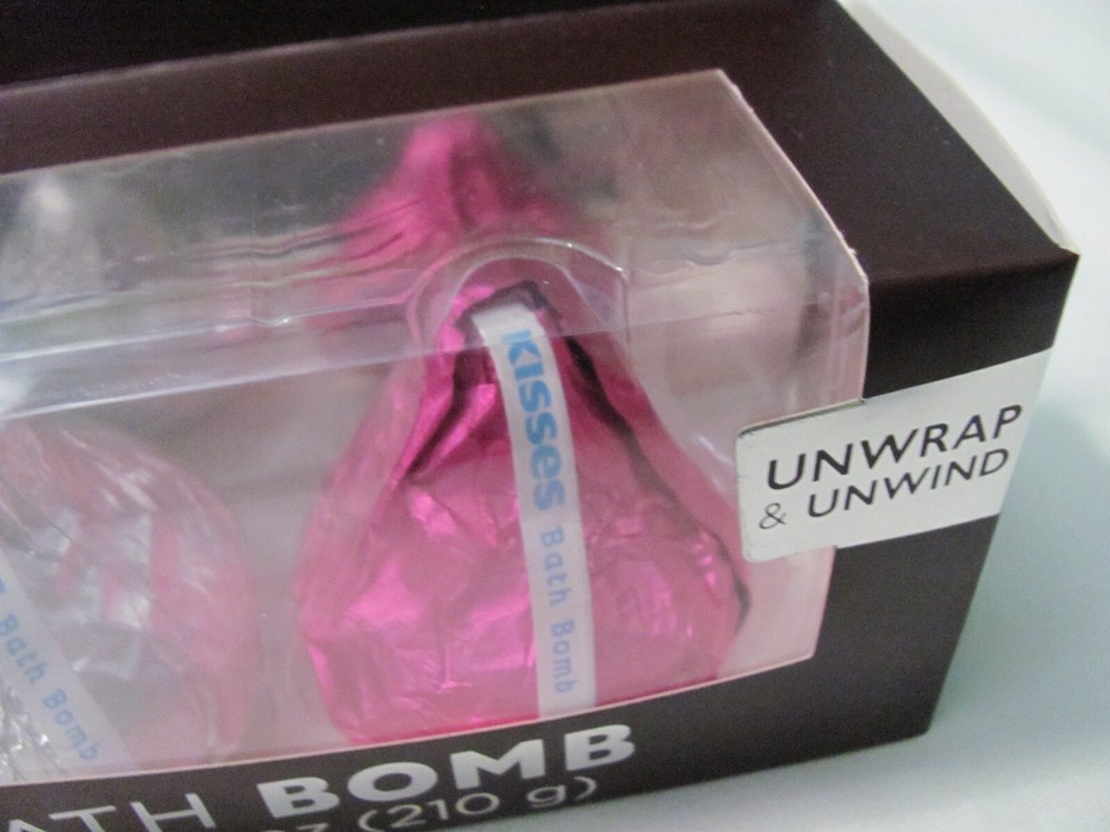 NEW HERSHEY'S KISSES SCENTED BATH BOMBS SET