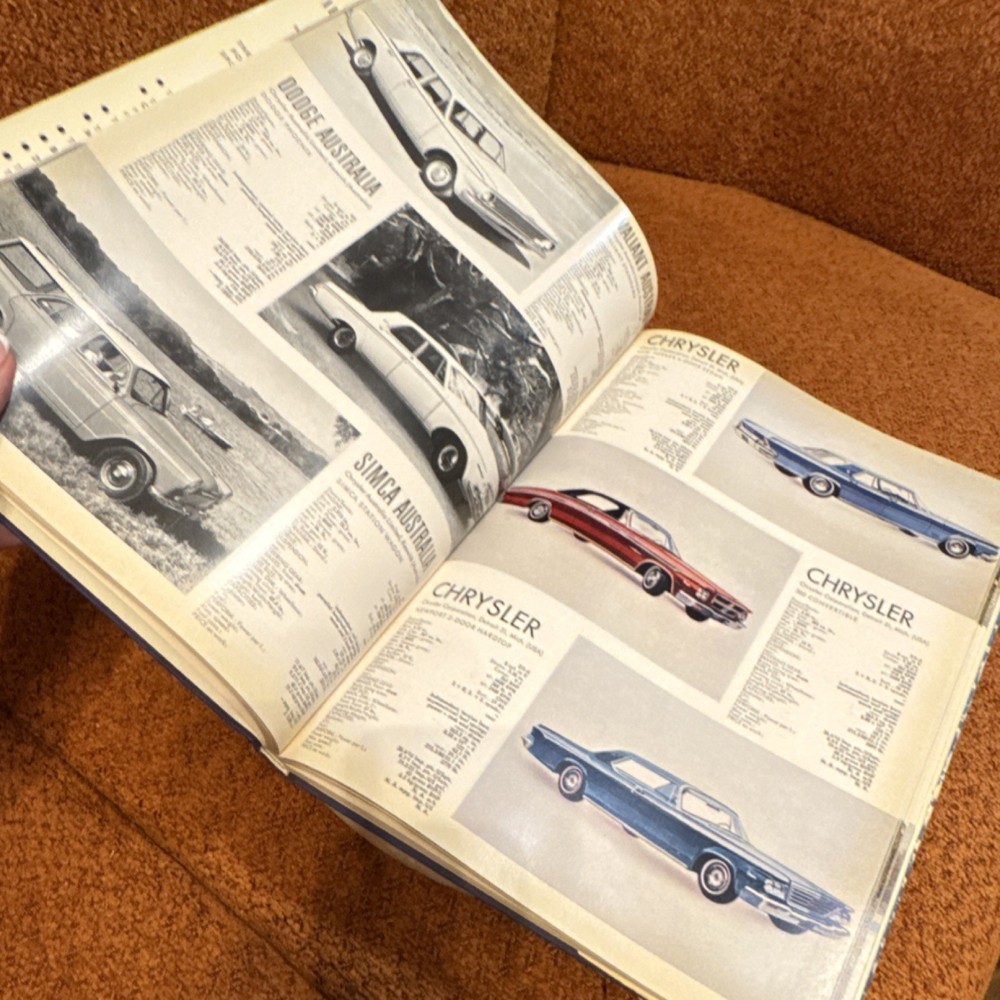 Auto-Universum Henry Ford Centennial Edition 1964 Hardcover Reference Book