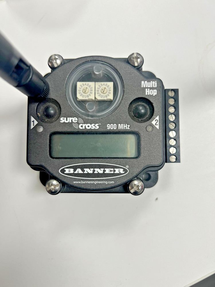 Banner Engineering DX80N2X6S0P0M4M SureCross Multihop Data Radio 5E