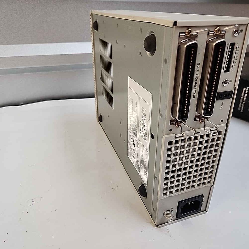 SMO-S551 External Magneto Optical Drive (Untested )