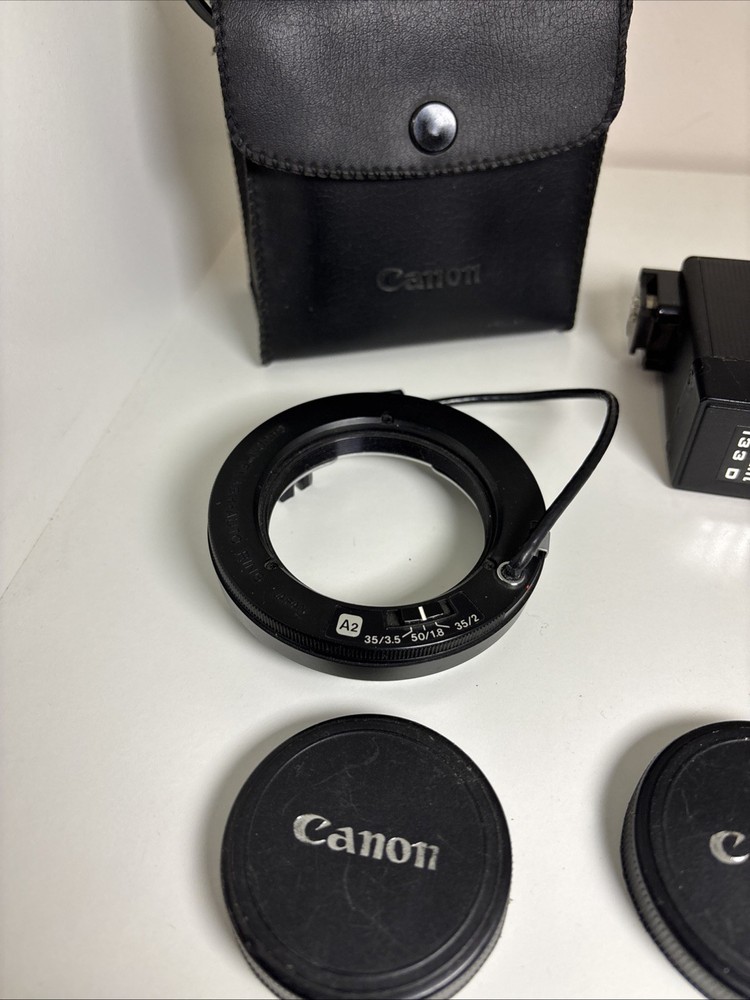 Canon 133D SpeedLite & Flash Auto Ring A2 W/Case