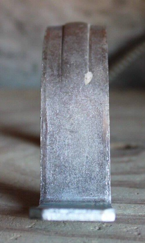 Used Unbranded Ridged 3-1/2" 1-Hole Pipe Strap