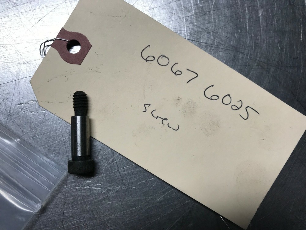 60676025 GENUINE DAEWOO SCREW