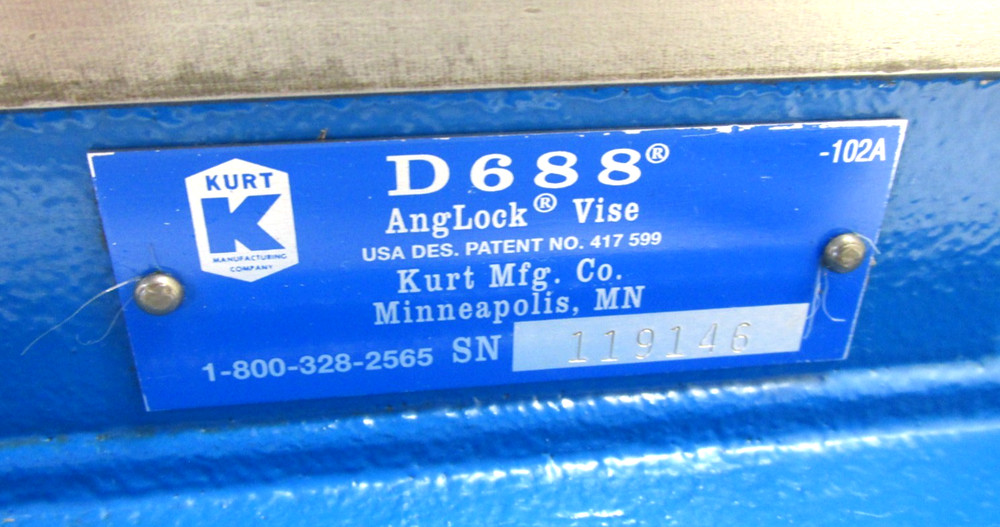 NICE! KURT ANGLOCK 6" MILLING MACHINE VISE w/ JAWS & HANDLE - #D688