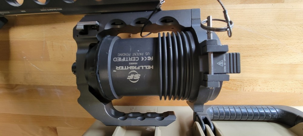 Surefire Hellfighter HID Heavy Gun Weaponlight – Search Light
