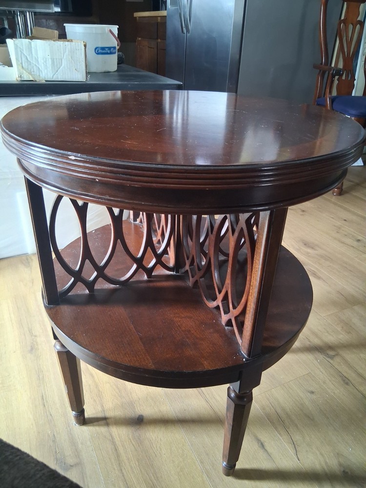 1980 Bassett Accent Table