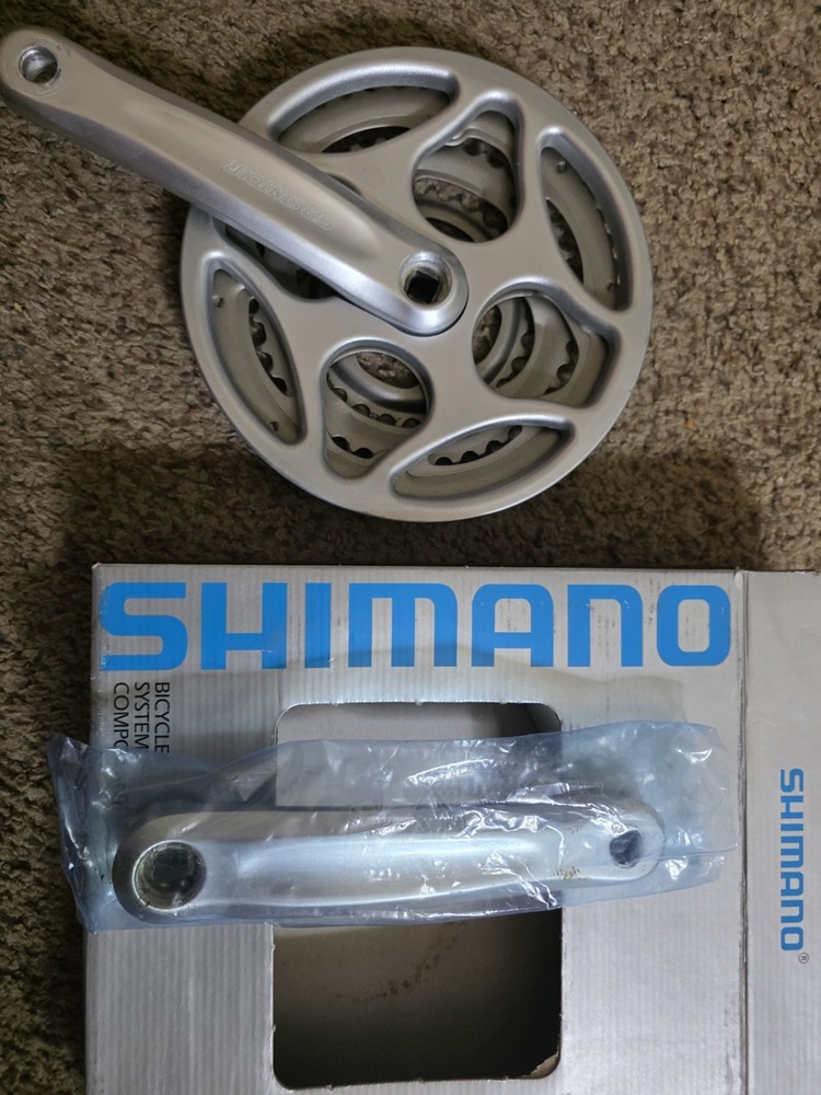 2 Shimano Front Chainwheels