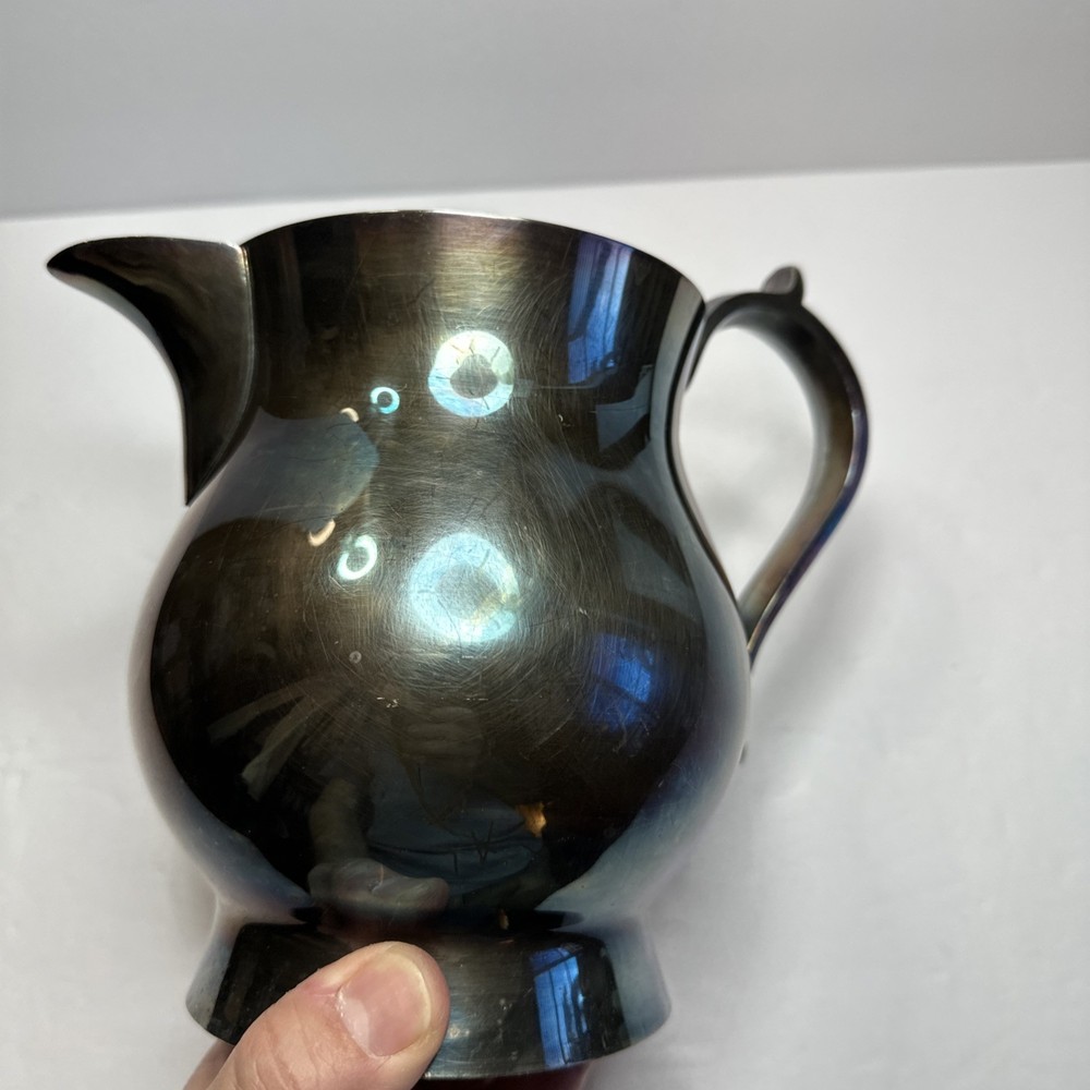 Vintage silver plated Pitcher Oneida silversmith. 6.5 Inches