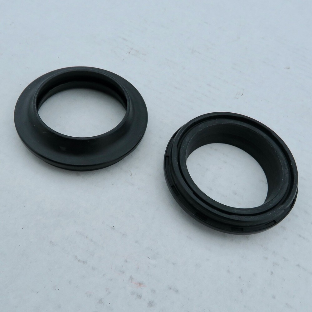 GS500 Replacement  Fork Dust Seal Kit