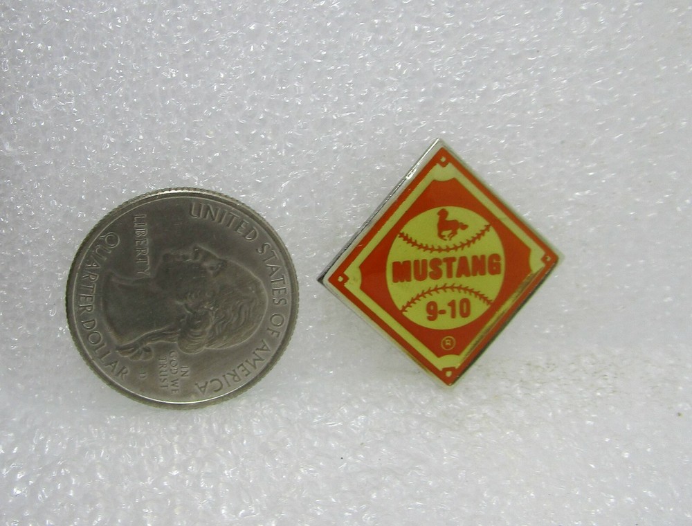 Mustang 9 - 10 Little League Baseball Pin