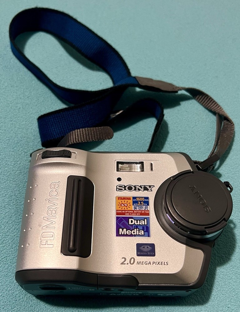 Sony / Mavica / Digital Camera / MVC-FD200