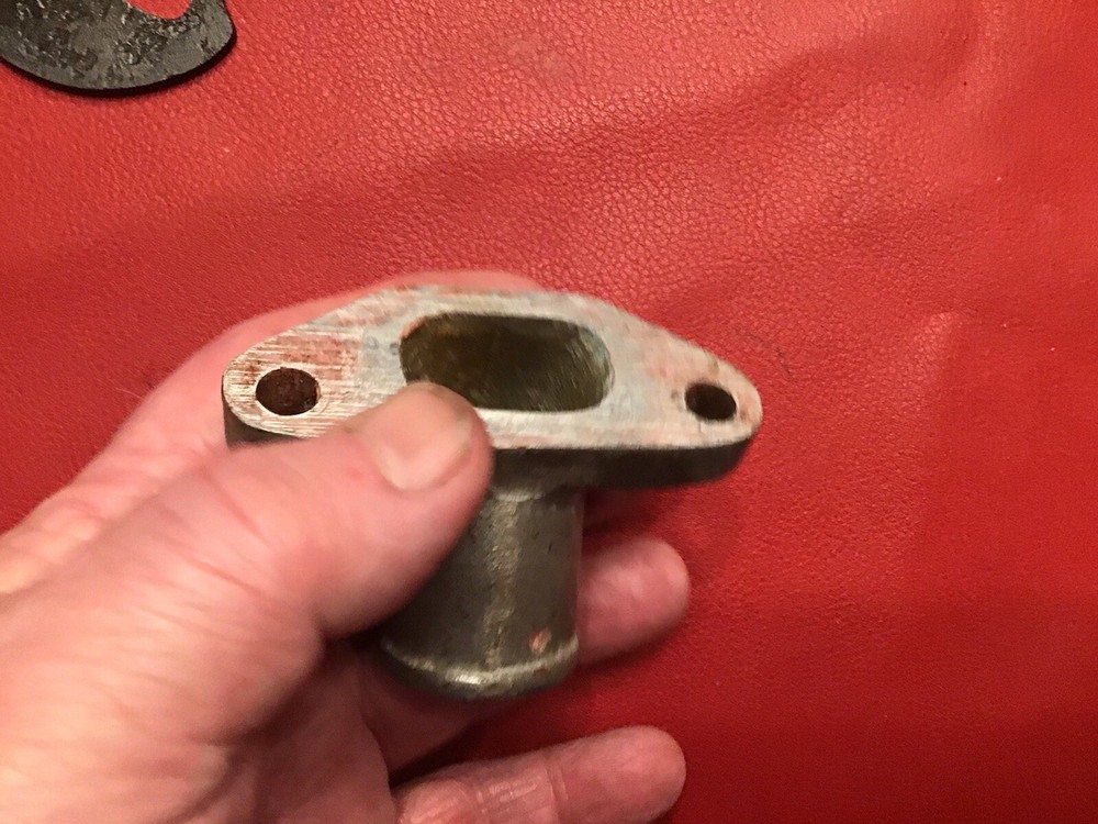 AUSTIN SEVEN 7 ENGINE CYLINDER HEAD COOLANT WATER SPOUT